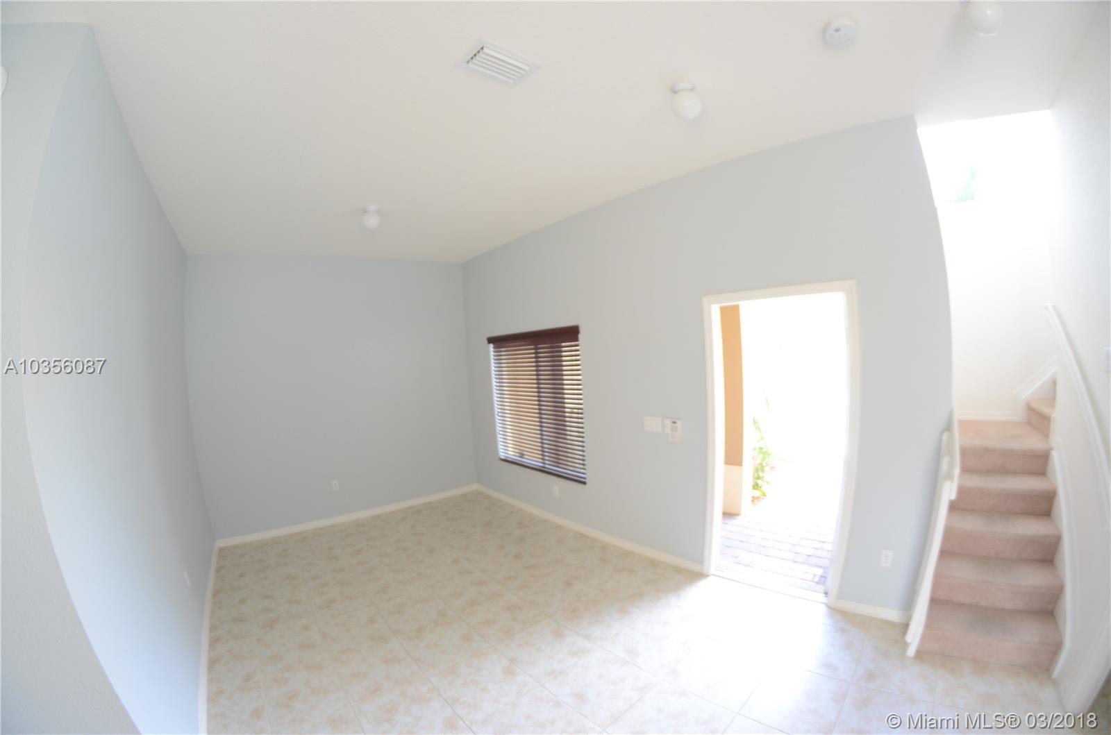 1647 Southeast 23rd Path, Unit 1647 Homestead, FL 33035 - Photo 4 of 15