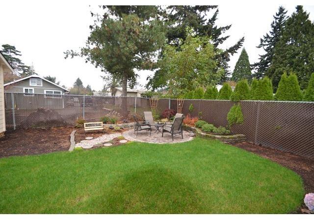5025 Southeast Rural Street Portland, OR 97206 - Photo 4 of 13 Gallery Image 4