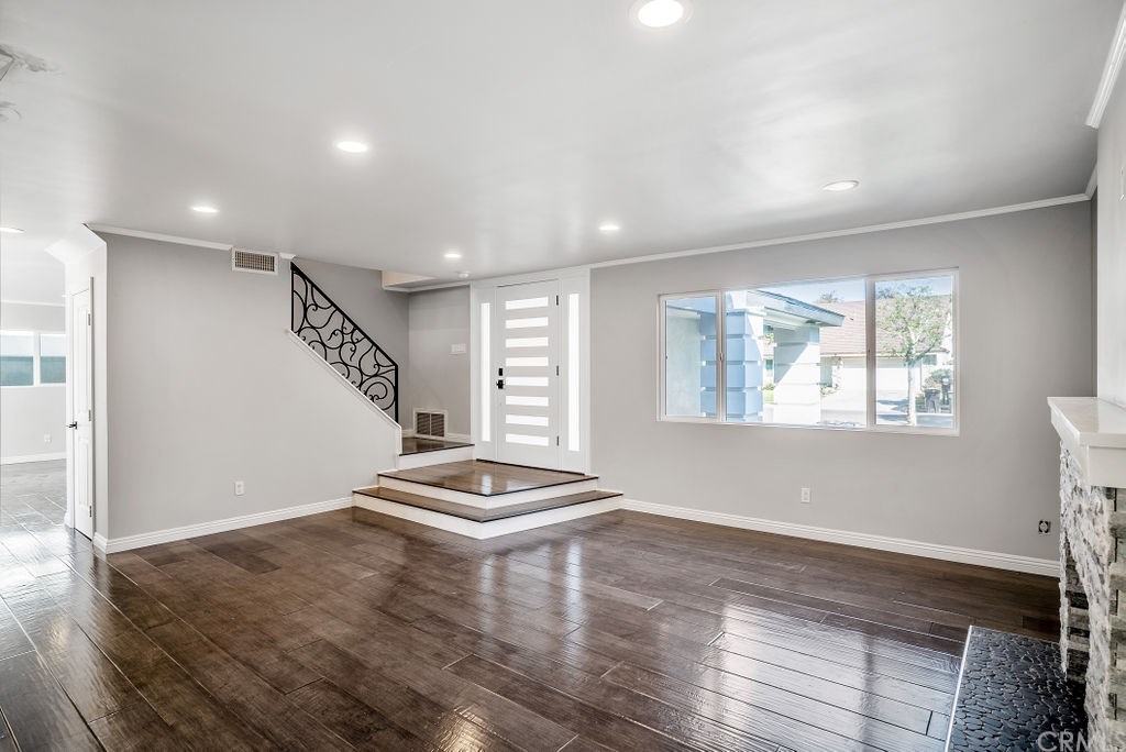 13516 Darvalle Street Cerritos, CA 90703 - Photo 12 of 75