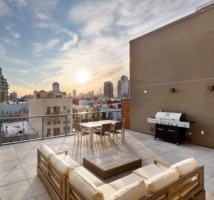 138 North 10th Street, Unit PHA Brooklyn, NY 11249 - Photo 13 of 15