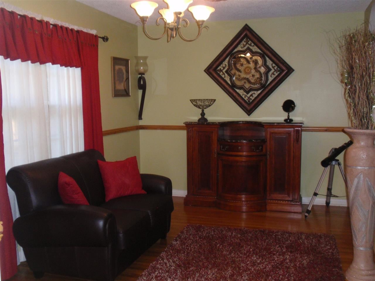 924 Blanchard Road Memphis, TN 38116 - Photo 8 of 22 DINING AREA CAN BE SITTING AREA