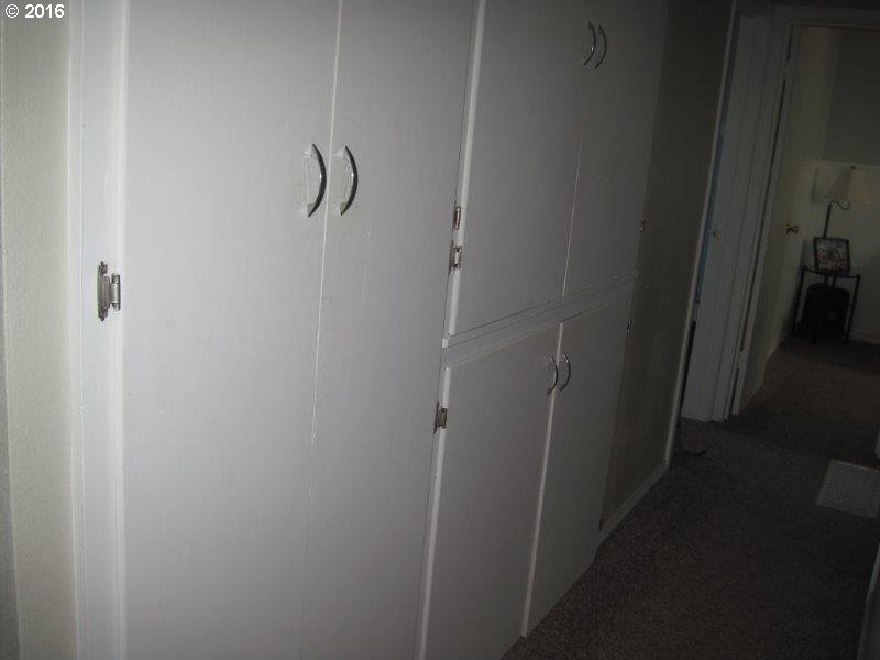 716 Southeast 6th Street Pendleton, OR 97801 - Photo 14 of 25 Gallery Image 14