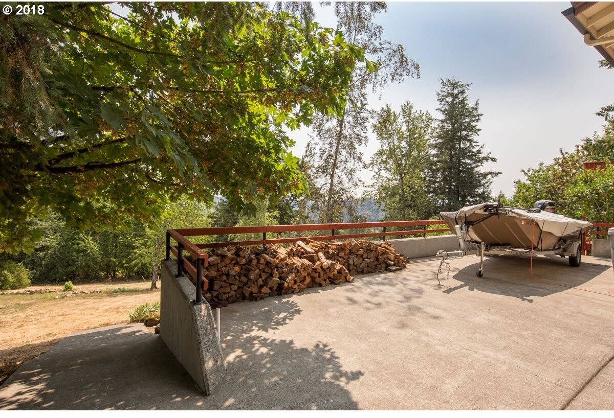 10958 Southeast Valley View Terrace Happy Valley, OR 97086 - Photo 30 of 32