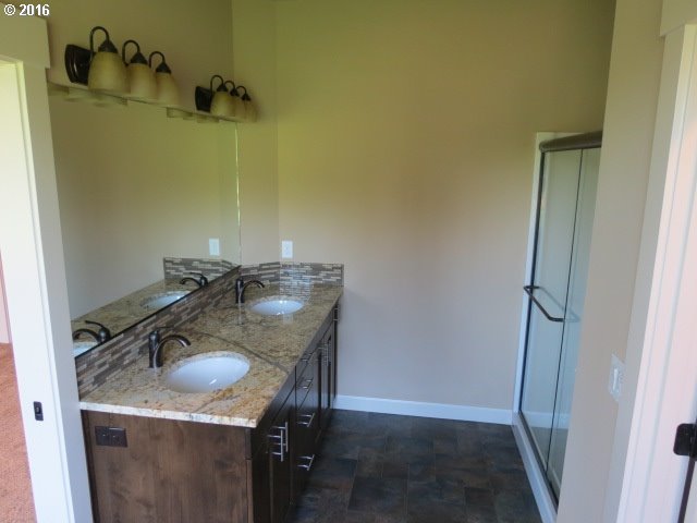 7765 River Road Northeast Keizer, OR 97303 - Photo 16 of 32 Gallery Image 16