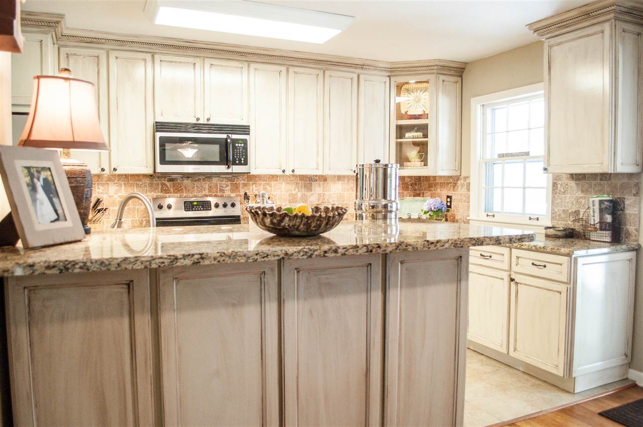 2570 Moore Road Germantown, TN 38138 - Photo 5 of 24 Gallery Image 5