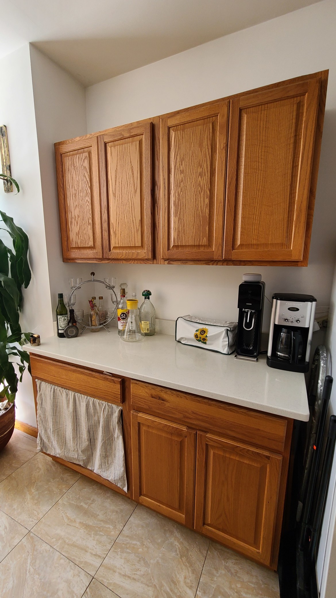 562 Fairview Avenue, Unit 1R Queens, NY 11385 - Photo 2 of 11