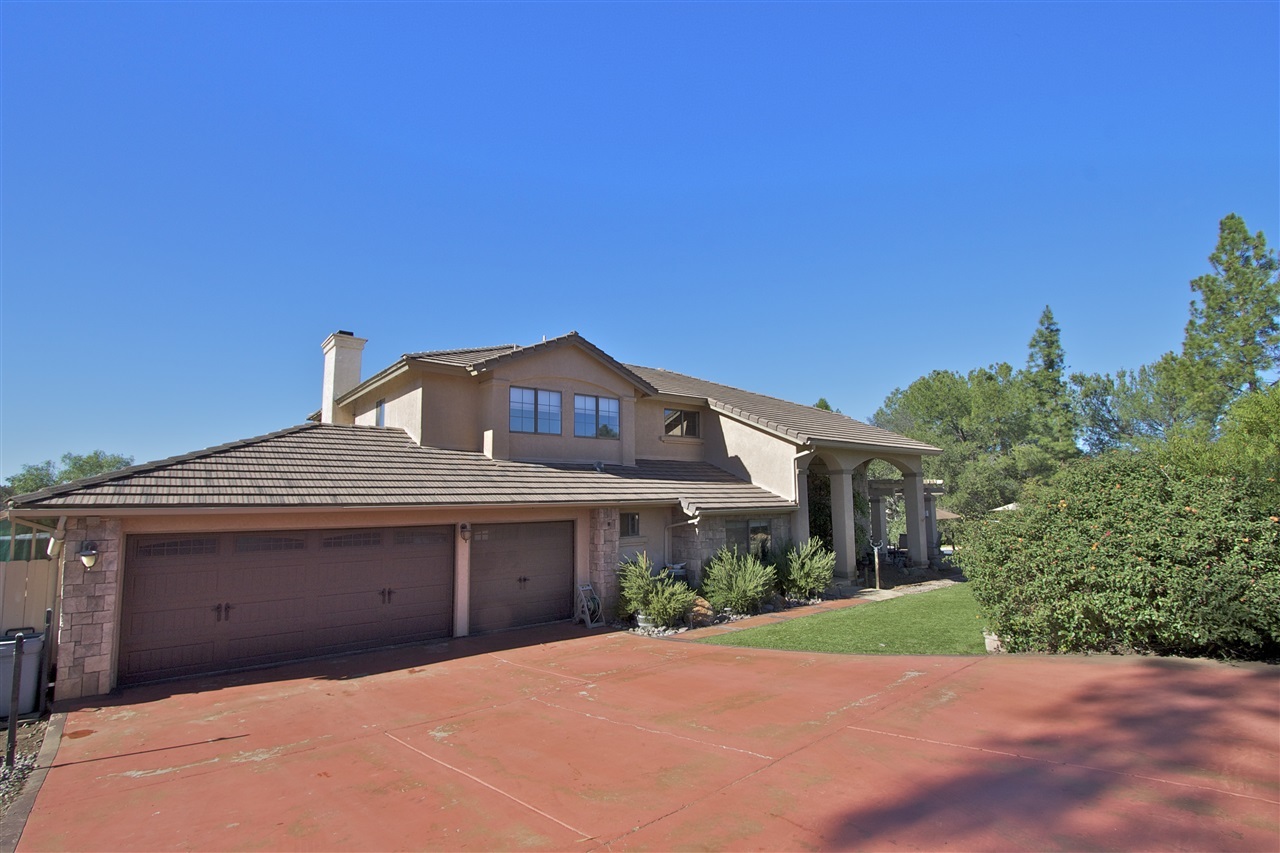 1707 Foss Road Alpine, CA 91901 - Photo 2 of 25