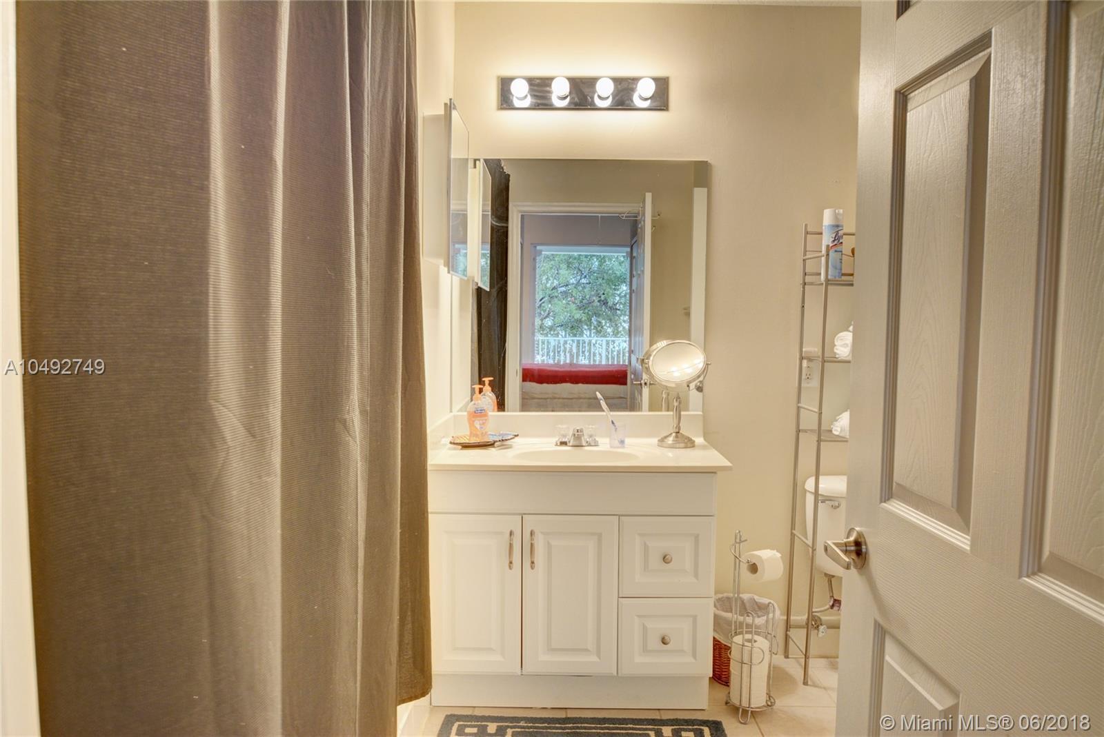 1209 Main Street, Unit 213 Jupiter, FL 33458 - Photo 9 of 25