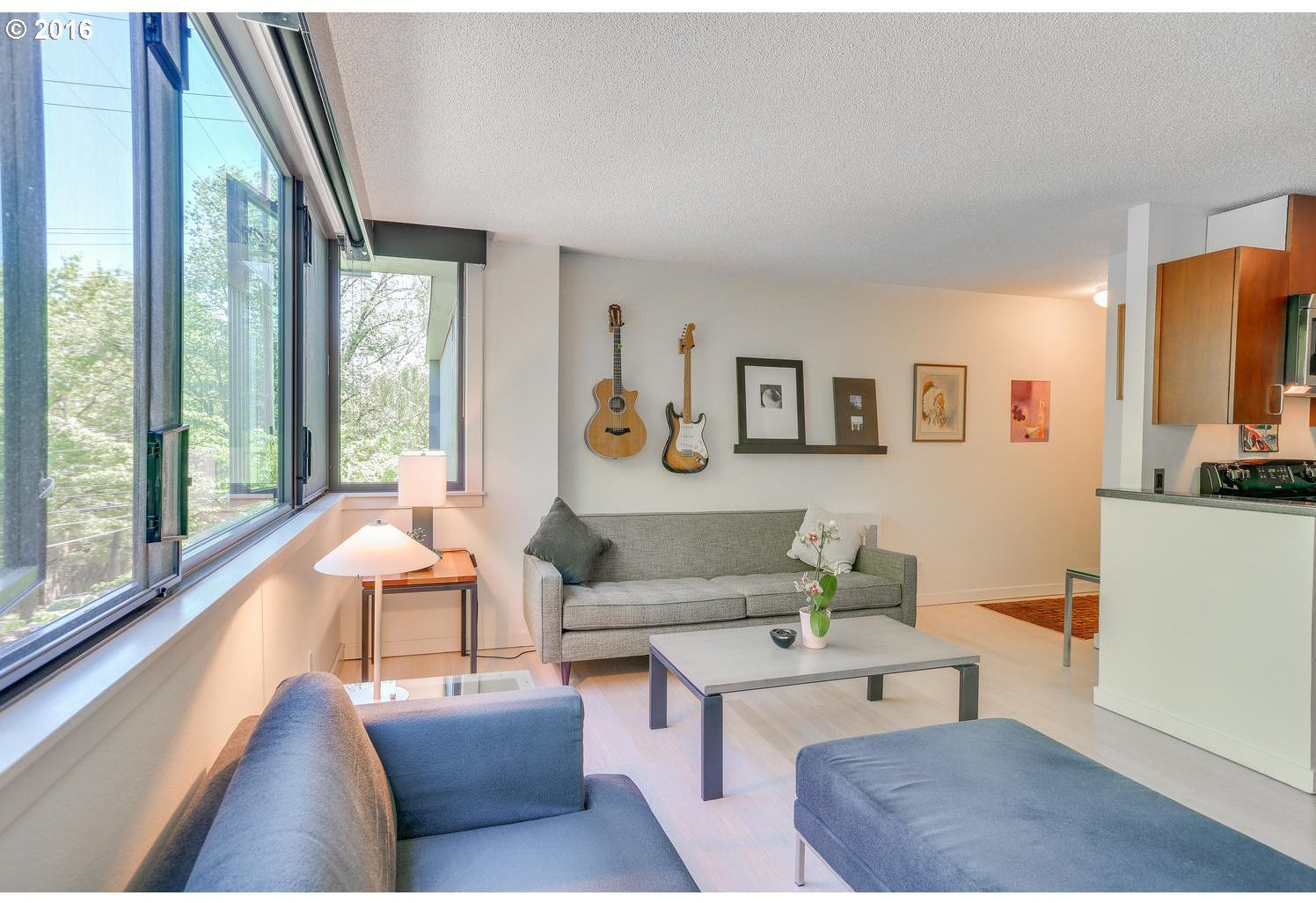 2020 Southwest Main Street, Unit 402 Portland, OR 97205 - Photo 6 of 29