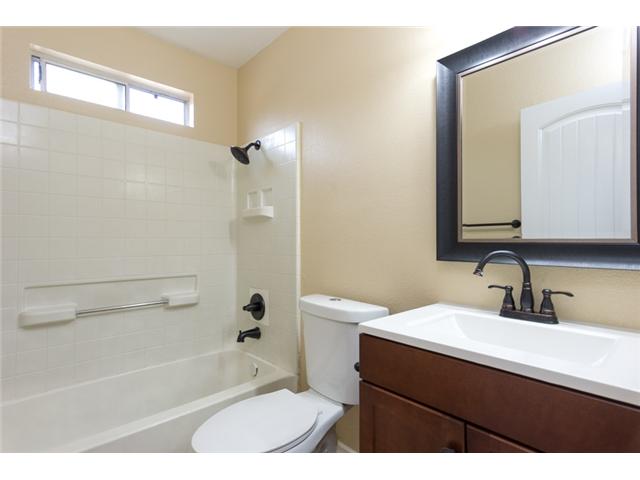 5109 Maplewood Circle Oceanside, CA 92056 - Photo 10 of 19