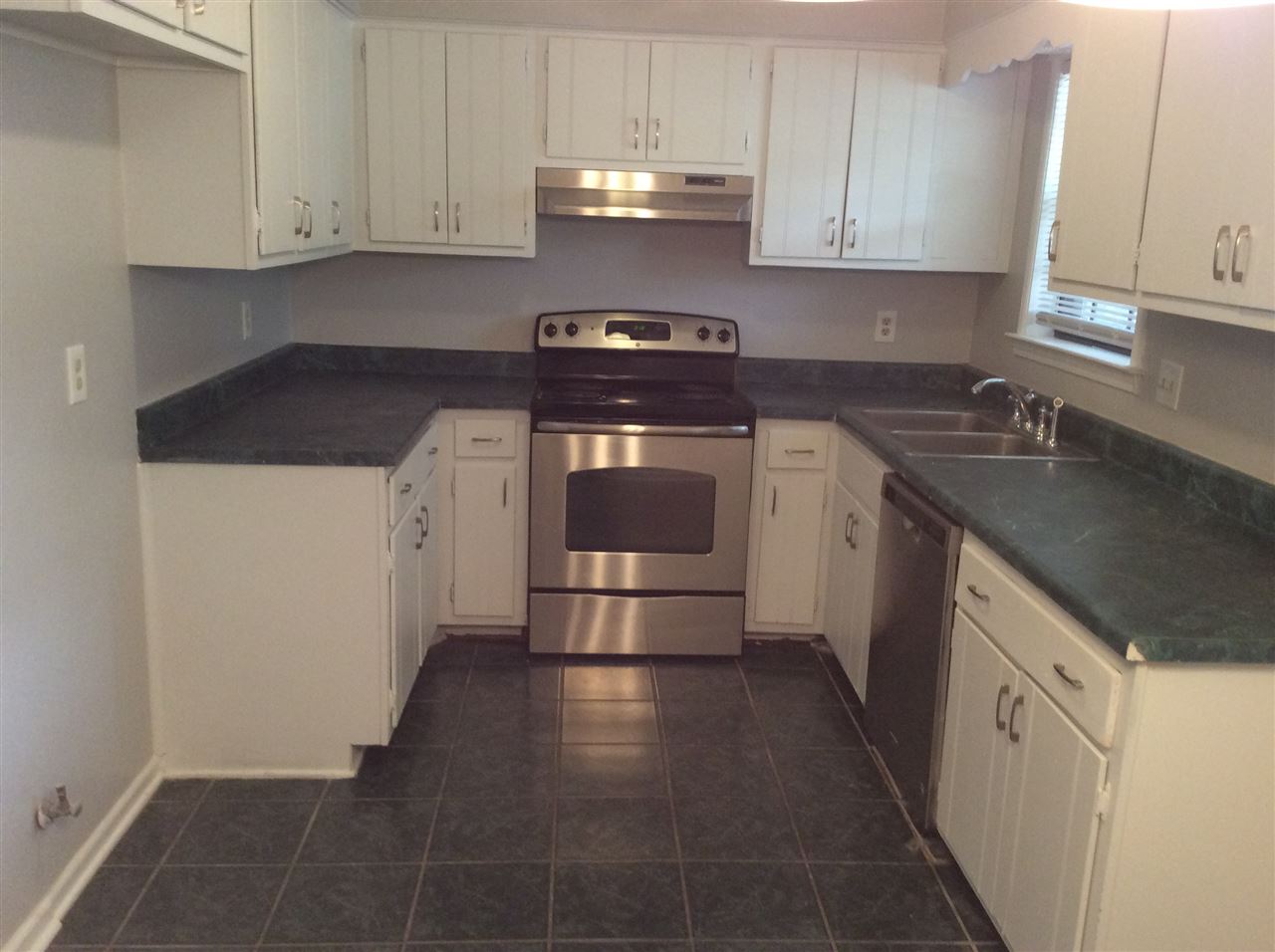 3316 Ridge Top Cove Memphis, TN 38115 - Photo 9 of 9 Gallery Image 9
