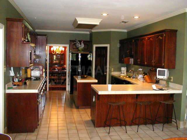10461 Collierville Road Collierville, TN 38017 - Photo 4 of 8 Gallery Image 4