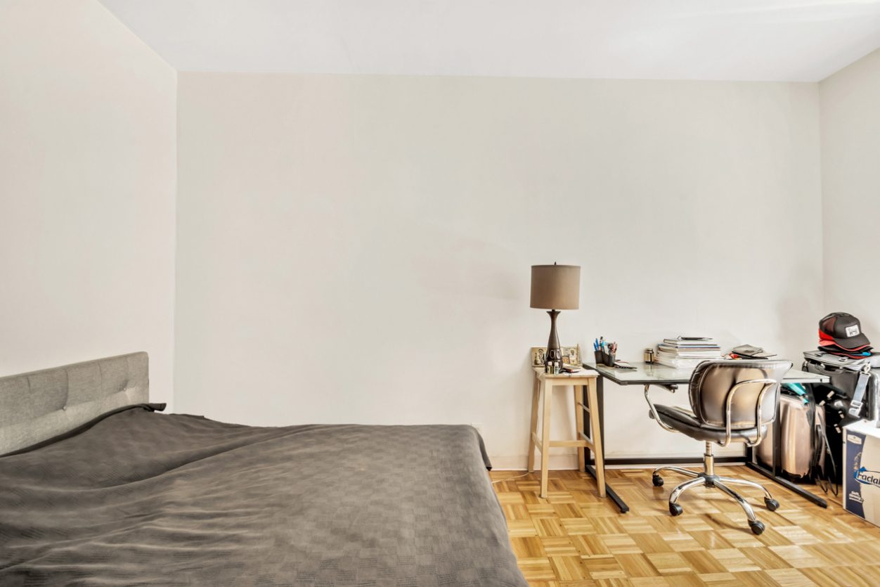 787 East 10th Street, Unit 1F Brooklyn, NY 11230 - Photo 5 of 8