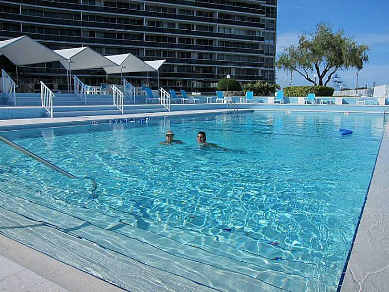 Normandy Isle Miami Beach, FL 33141 - Photo 25 of 31