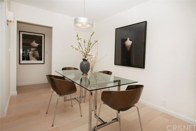 665 Deodara Drive Altadena, CA 91001 - Photo 7 of 33