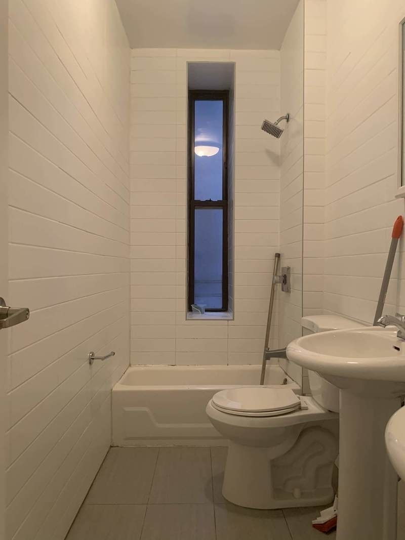 3 West 108th Street, Unit 4 Manhattan, NY 10025 - Photo 6 of 9