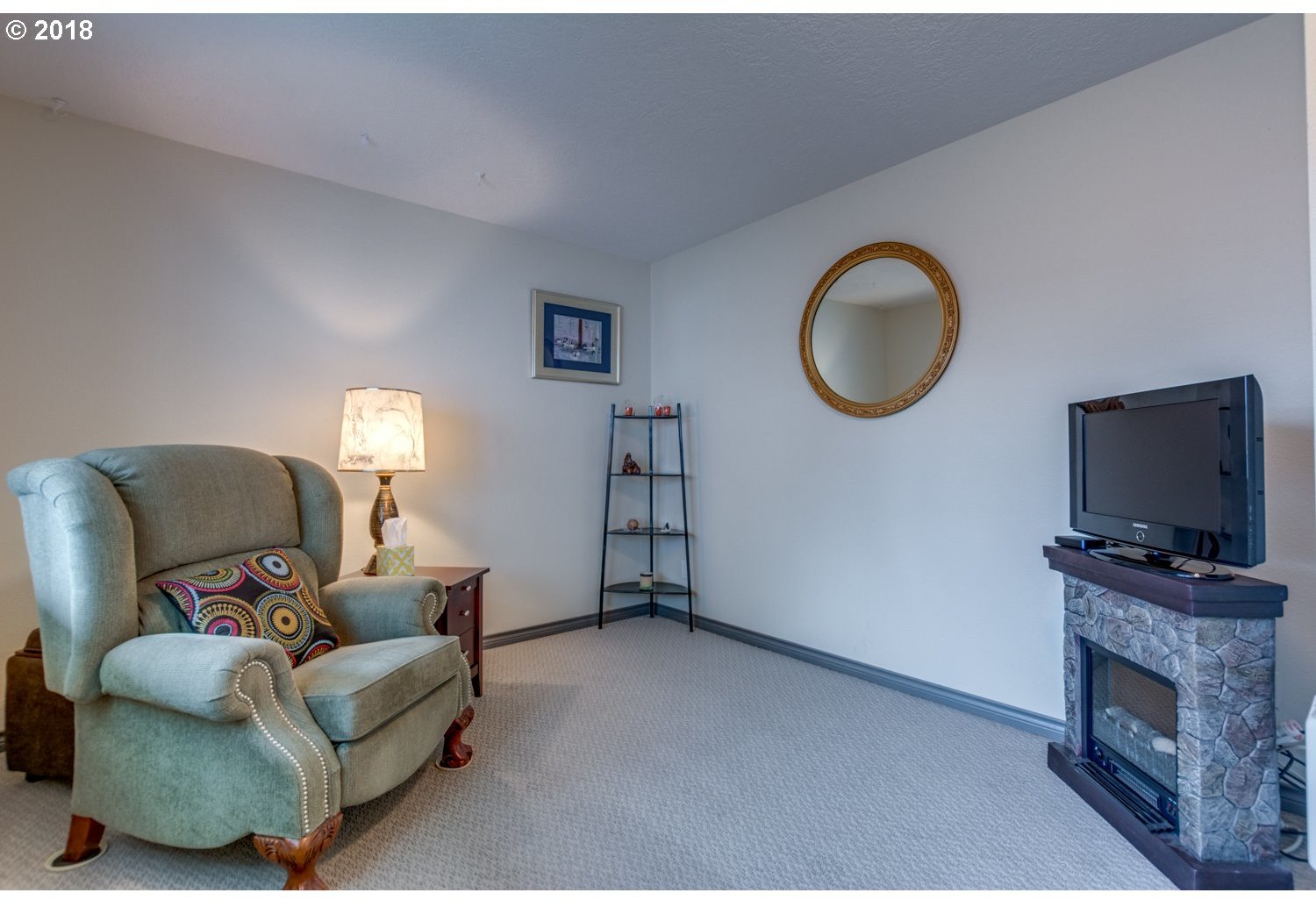 12433 Southeast Caruthers Street Portland, OR 97233 - Photo 22 of 32
