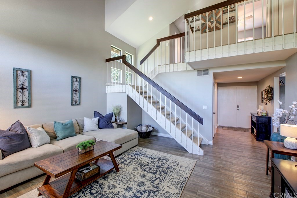 8441 Springhurst Drive Huntington Beach, CA 92646 - Photo 5 of 37