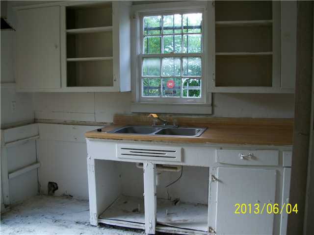 2183 Charjean Road Memphis, TN 38114 - Photo 6 of 8 Gallery Image 6