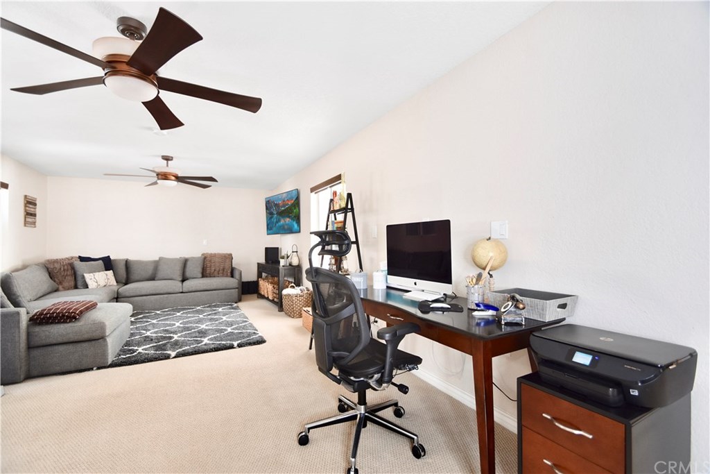 11488 Victoria Avenue Riverside, CA 92503 - Photo 14 of 41