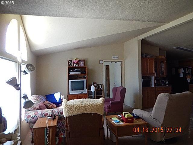 4210 Schafer Road Northeast Salem, OR 97305 - Photo 5 of 16 Gallery Image 5