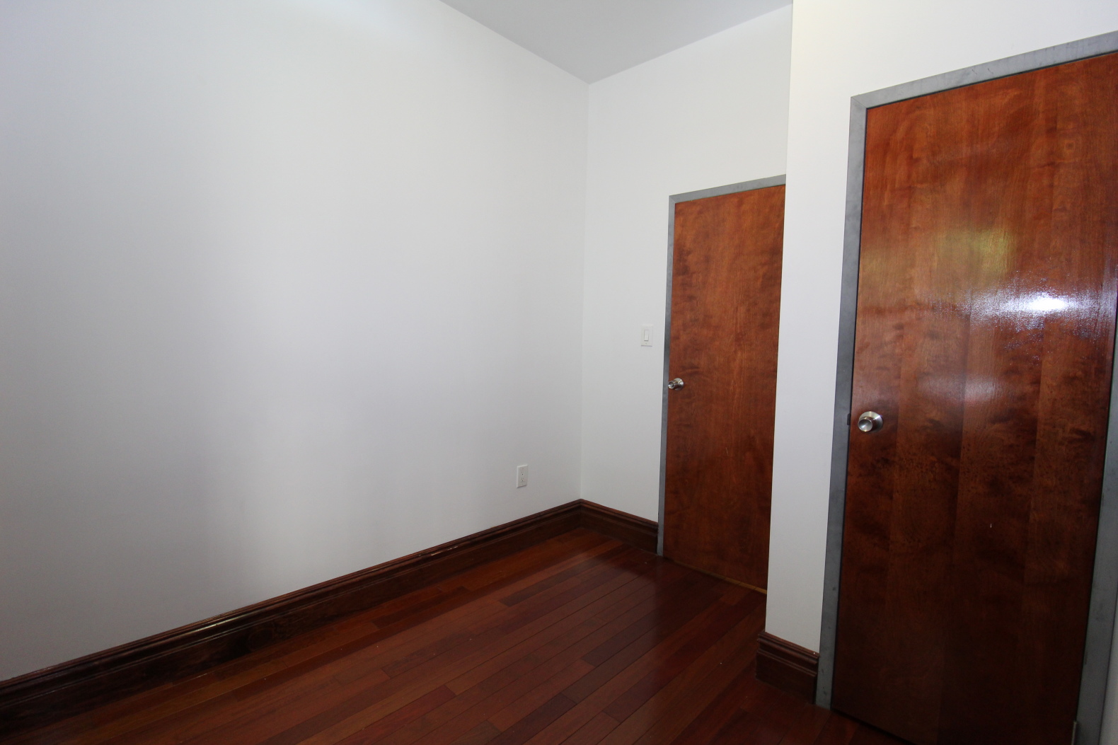 114 East 97th Street, Unit 1W Manhattan, NY 10128 - Photo 6 of 9