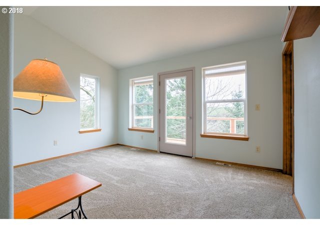 7055 Rosedale Lane South Salem, OR 97306 - Photo 19 of 32