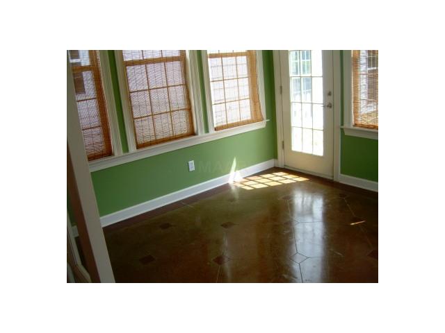 7286 Deadfall Road Arlington, TN 38002 - Photo 8 of 12 Sunroom/Office