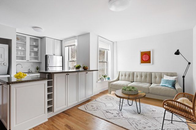 $695,000 | 427 15th Street, Unit 3C | Park Slope