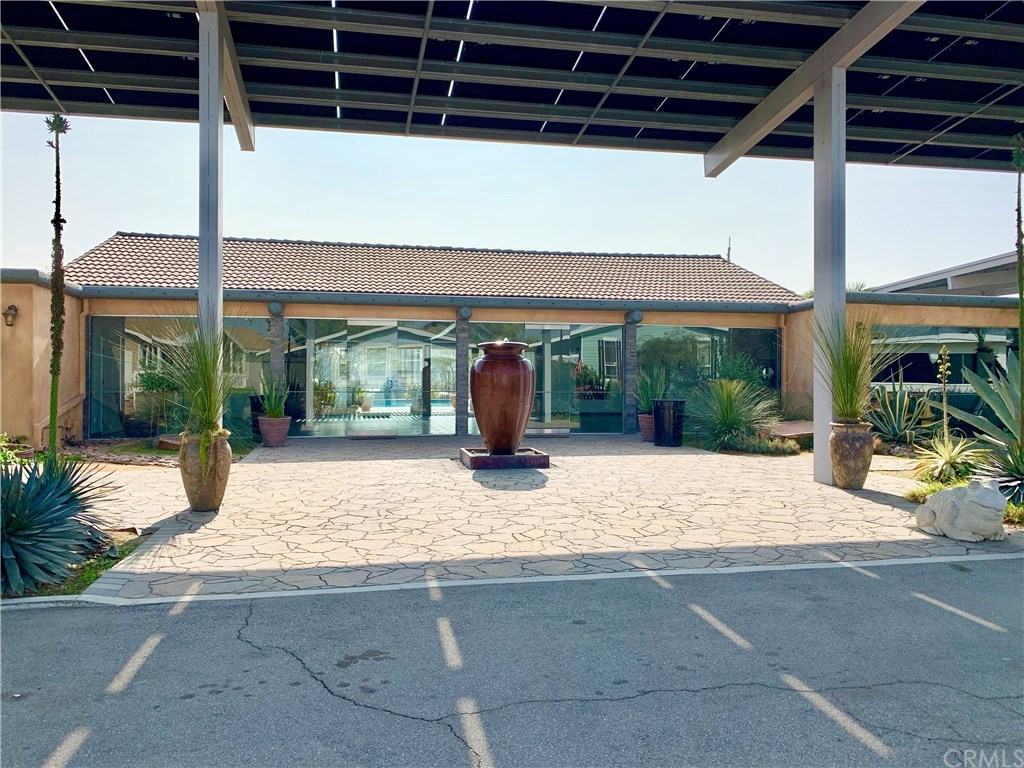 7101 Rosecrans Avenue, Unit 45 Paramount, CA 90723 - Photo 16 of 22 Club house.