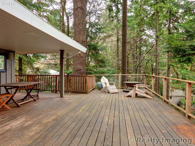 646 Southwest Cheltenham Street Portland, OR 97239 - Photo 15 of 16 Gallery Image 15