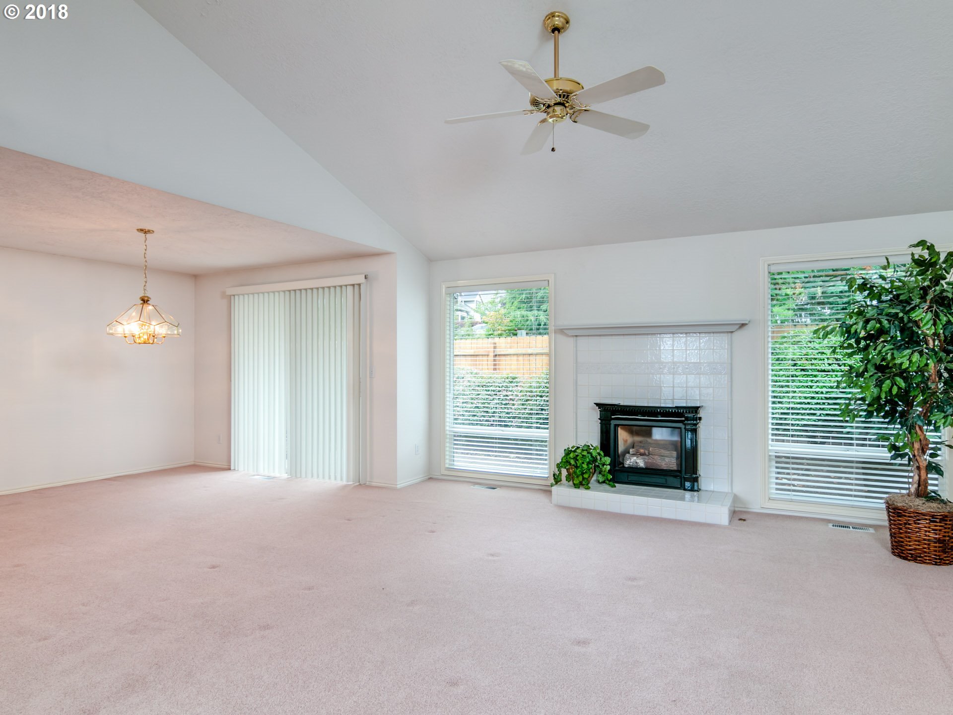 9085 Southwest Davies Road Beaverton, OR 97008 - Photo 6 of 23 Gallery Image 6