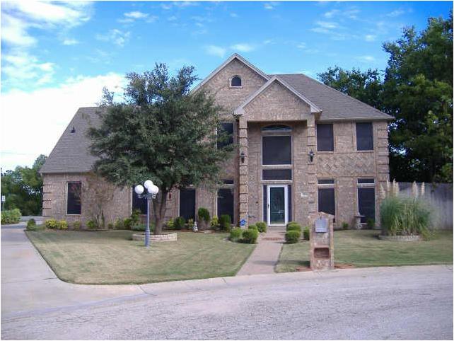 210 Colonial Heights Sanger, TX 76266 - Photo 1 of 1