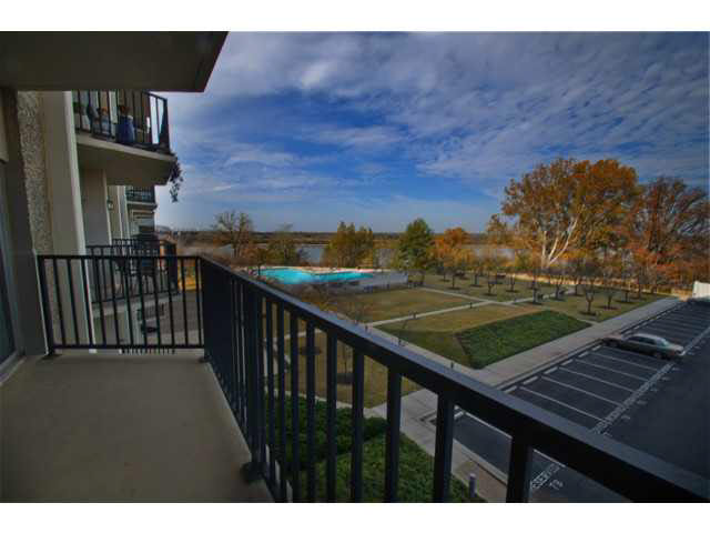 655 Riverside Drive, Unit 305A Memphis, TN 38103 - Photo 3 of 25