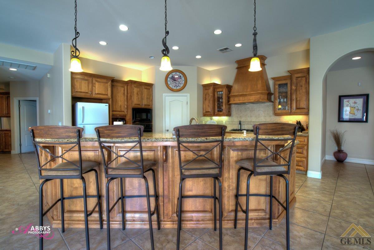 13103 Michaelangelo Drive Bakersfield, CA 93314 - Photo 20 of 37