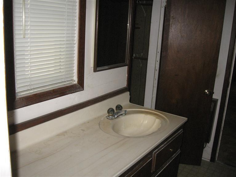 6214 Norris Road Bakersfield, CA 93308 - Photo 14 of 20 Gallery Image 14