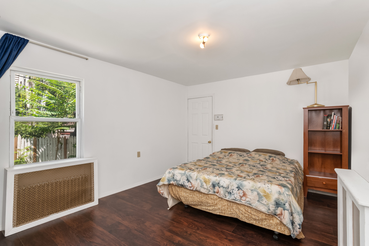 542 Lafayette Avenue, Unit MULTIFAMILY Brooklyn, NY 11205 - Photo 3 of 9