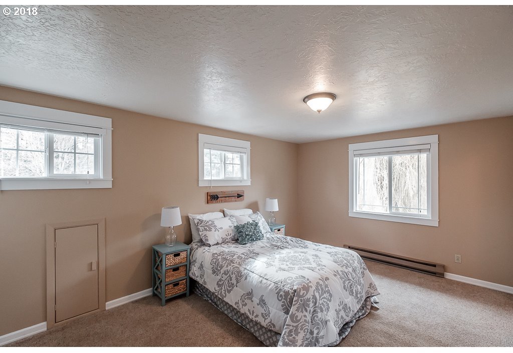 7295 Lardon Road Northeast Salem, OR 97305 - Photo 10 of 31