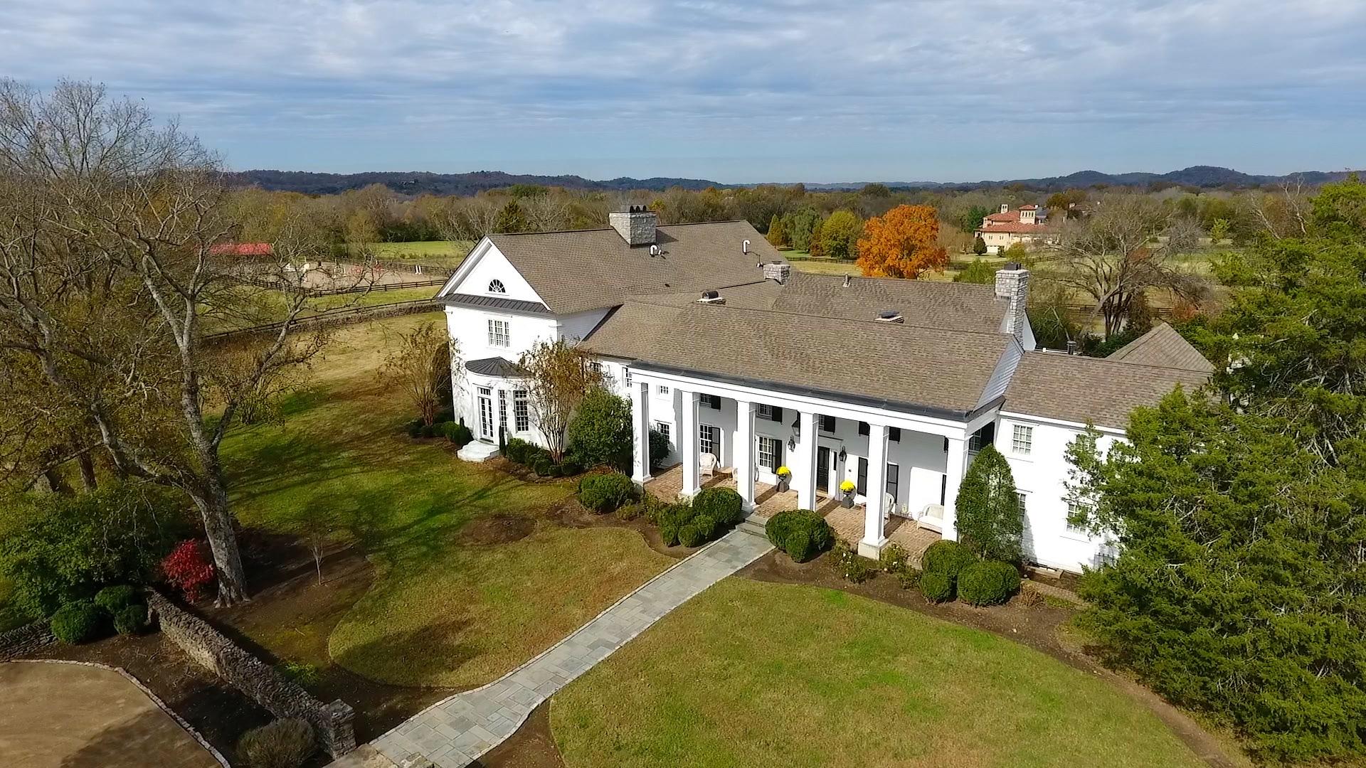 340 Kinnie Road Franklin, TN 37069 - Photo 2 of 28 Welcome to 340 Kinnie Road "Rolling River Farm" located in Franklin, TN.