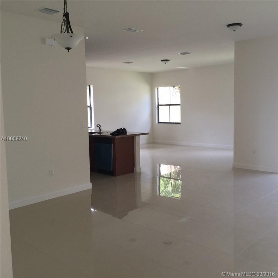 14831 Southwest 33rd Terrace Miami, FL 33185 - Photo 5 of 12