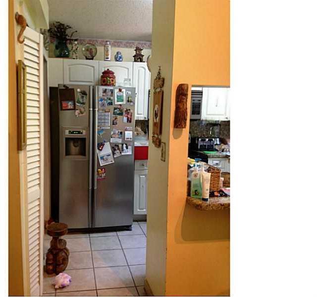 5261 Southwest 154th Place Miami, FL 33185 - Photo 4 of 6