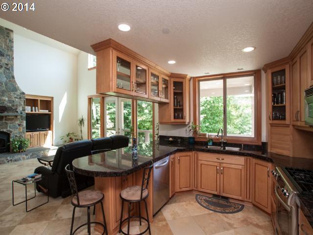 22010 Northwest Beck Road Portland, OR 97231 - Photo 7 of 15