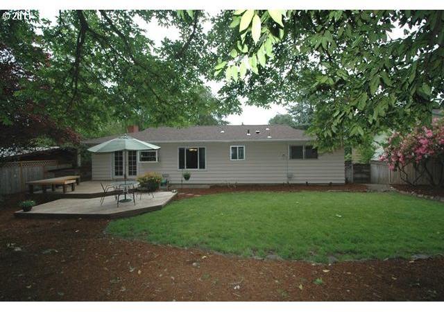 2721 Southwest Ridge Drive Portland, OR 97219 - Photo 16 of 16 Gallery Image 16