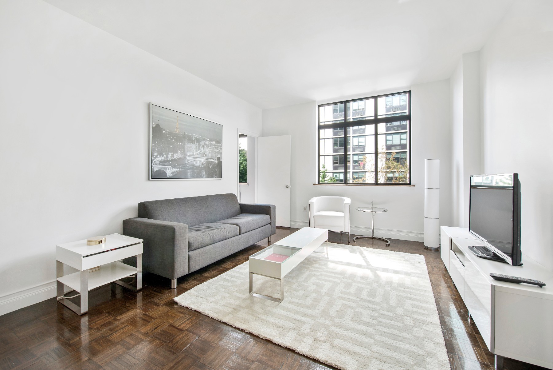 350 Albany Street, Unit 4Q Manhattan, NY 10280 - Photo 1 of 9