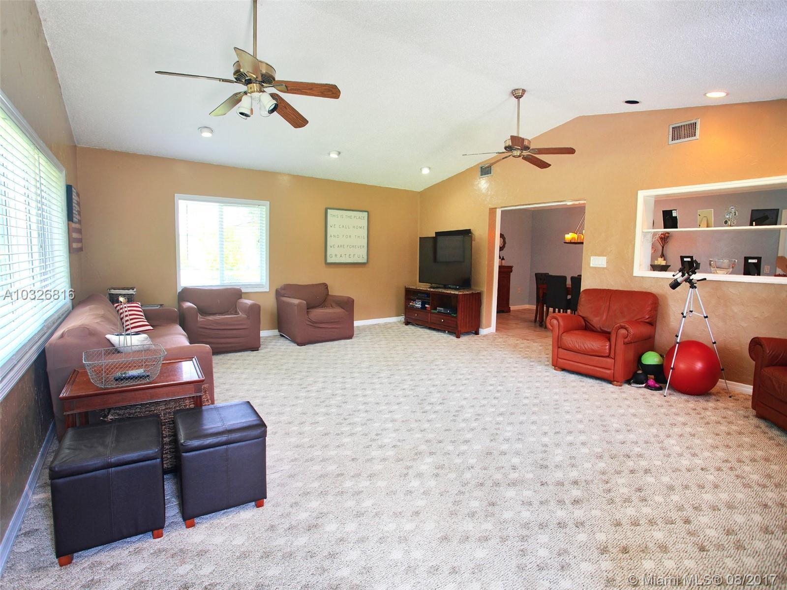 5221 Southwest 188th Avenue Southwest Ranches, FL 33332 - Photo 22 of 31 Gallery Image 22