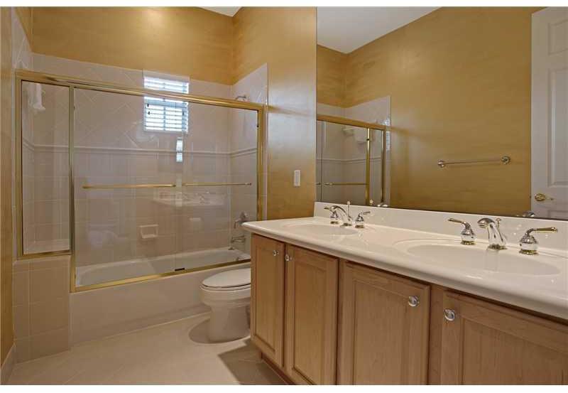 Doral Isles Doral, FL 33178 - Photo 13 of 19