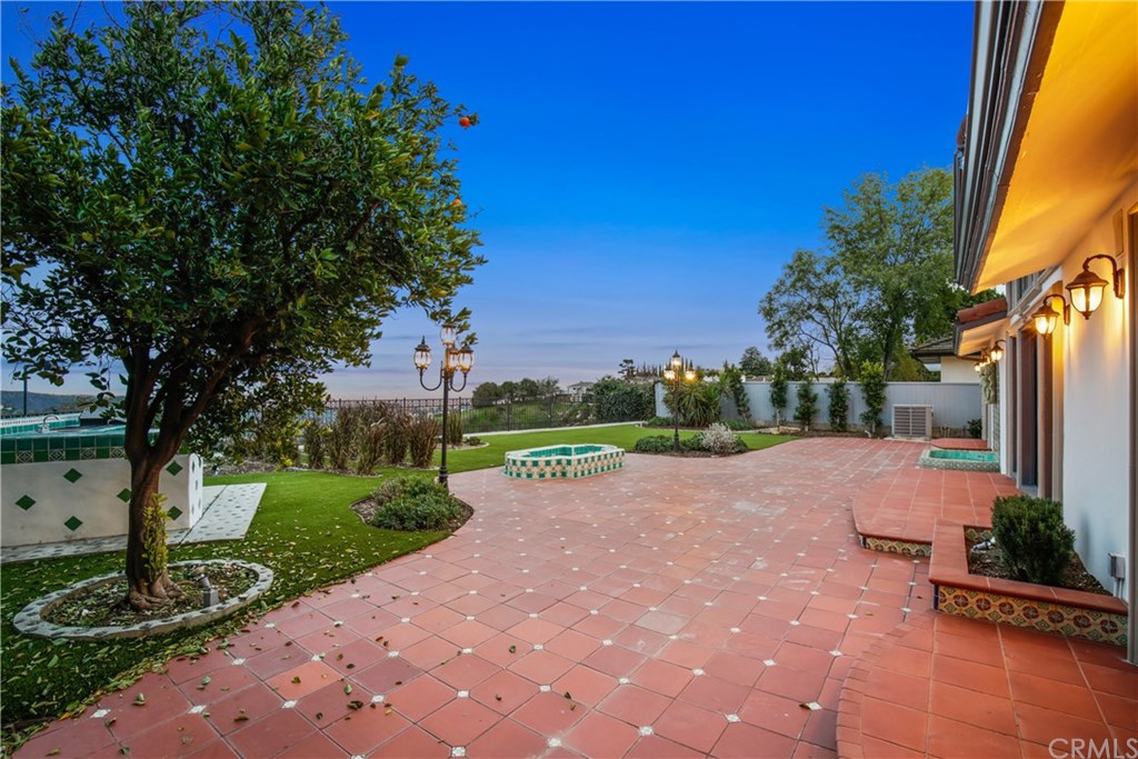 2380 Roscomare Road Los Angeles, CA 90077 - Photo 5 of 51