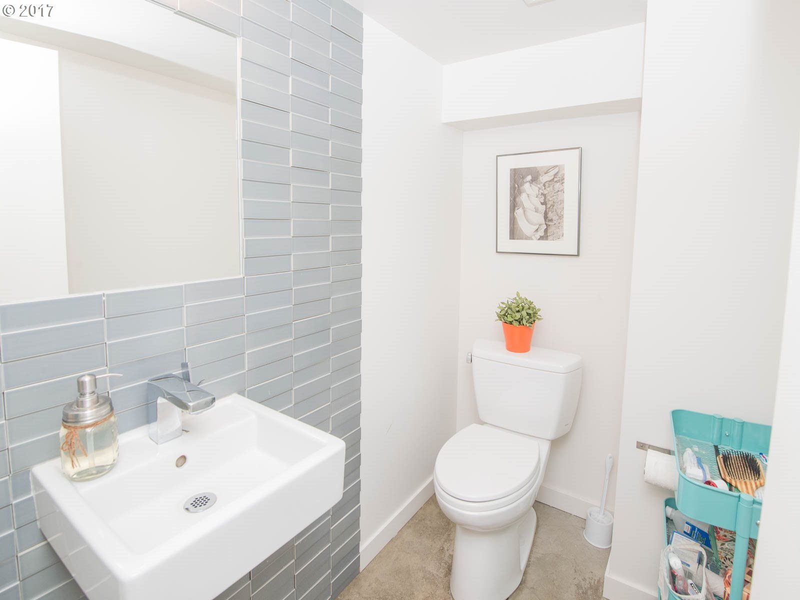 2923 Northeast Broadway Street Portland, OR 97232 - Photo 25 of 31