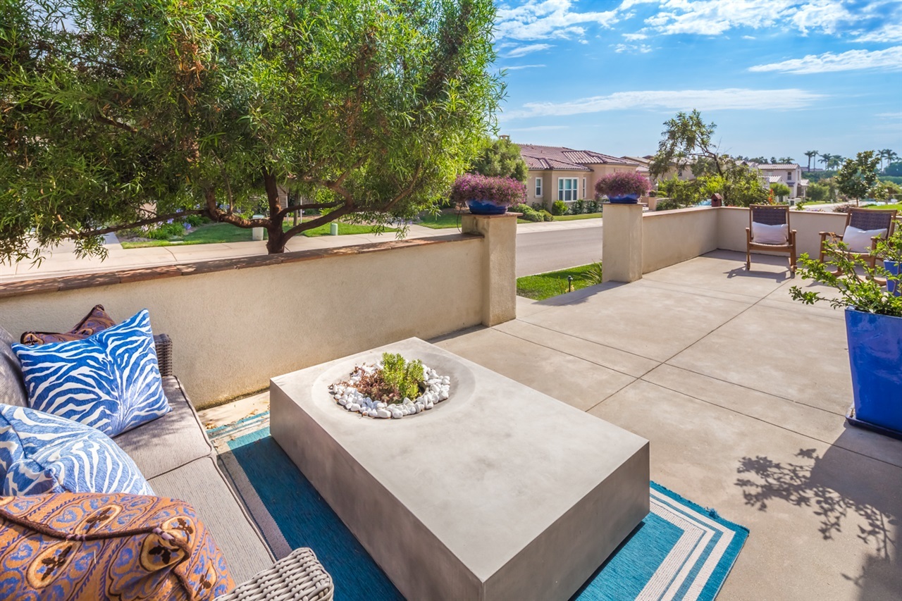 714 Blossom Road Encinitas, CA 92024 - Photo 2 of 25