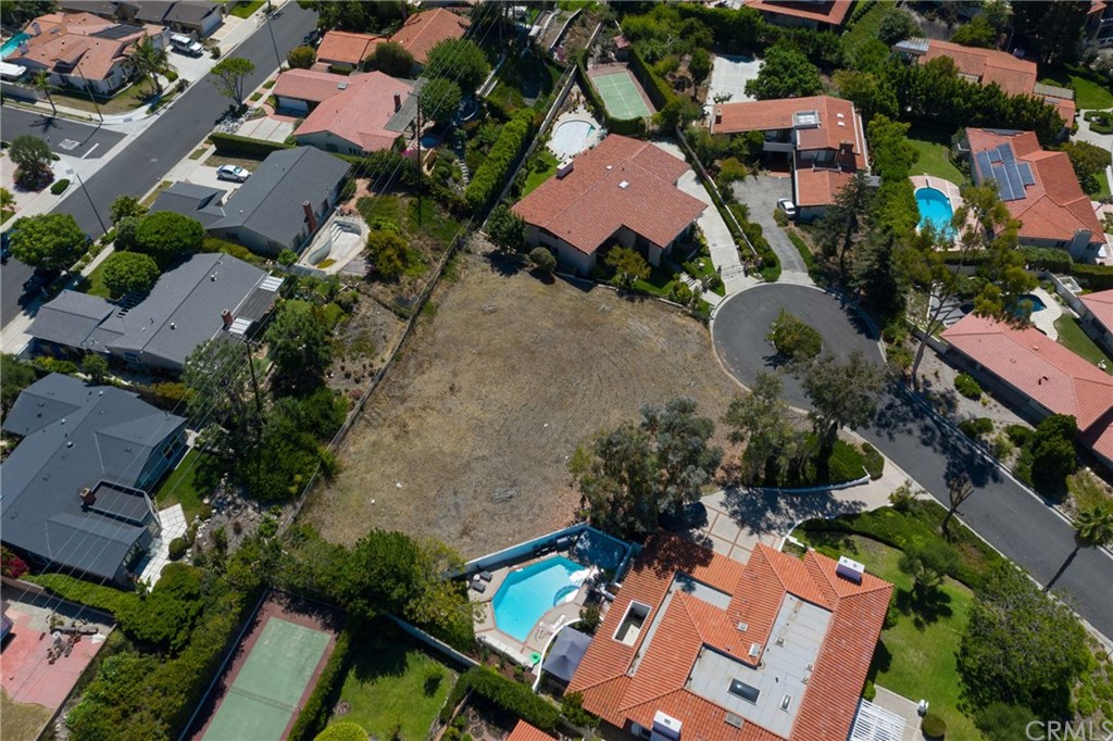 2004 Muros Place Palos Verdes Estates, CA 90274 - Photo 16 of 18